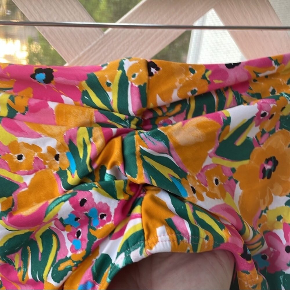 Anne Cole 3-way Convertible ‘Sunshine Floral’ Print Bottom - Picture 6 of 13